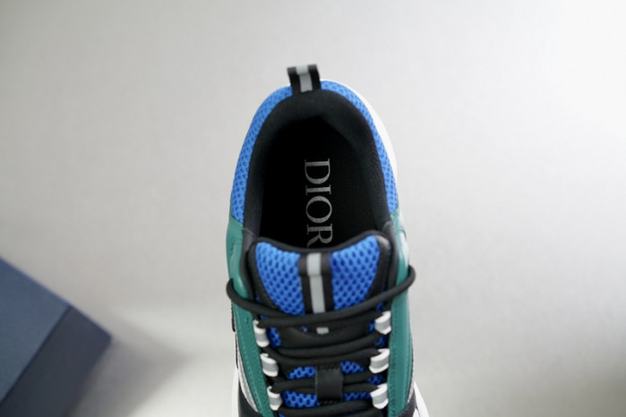 d1or b22 sneaker