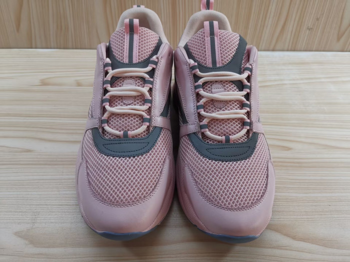 d1or b22 sneaker