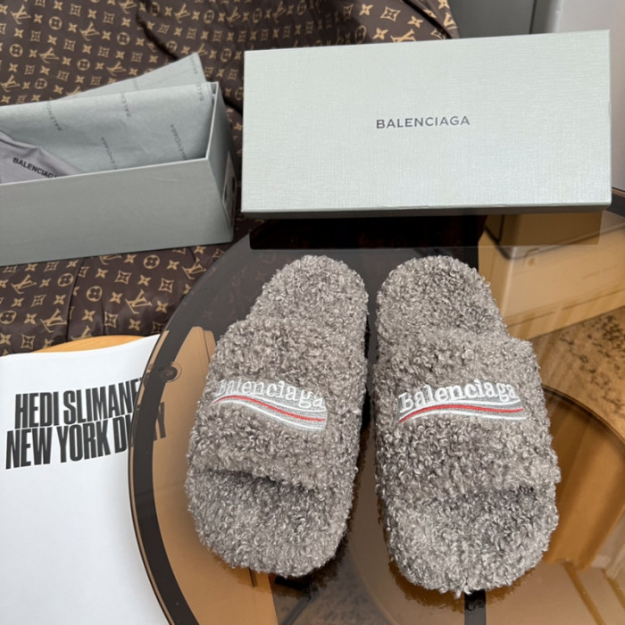 BLCG SANDALS