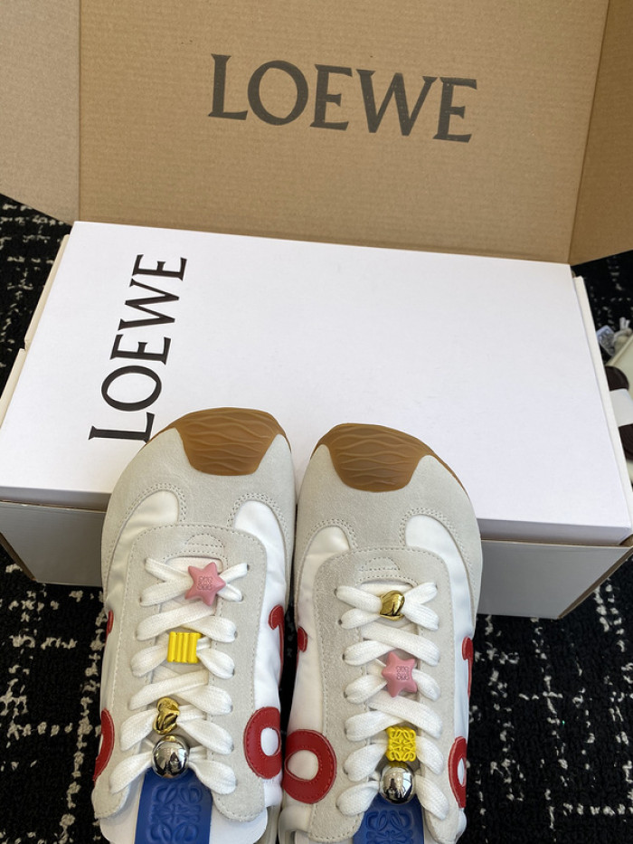 Loe*we Ballet Runner