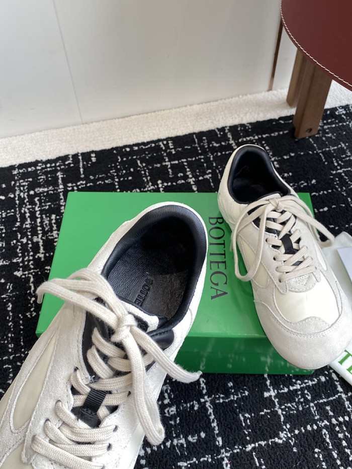 B0tte*a vene*ta orbit sneakers