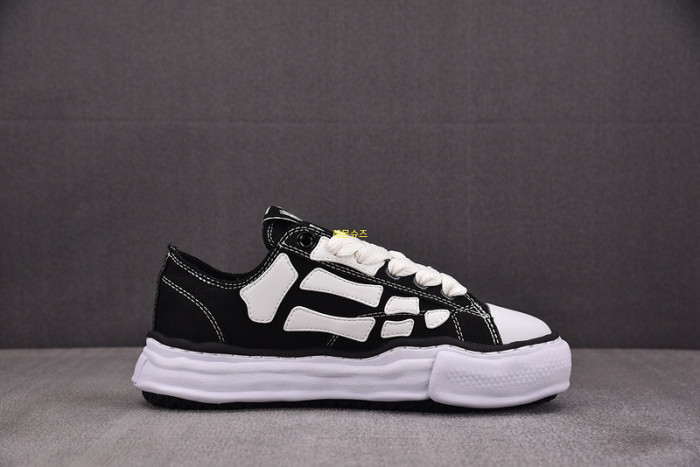 MMY&AMIRI Sneaker