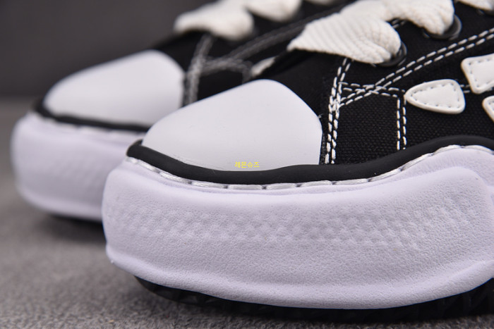 MMY&AMIRI Sneaker