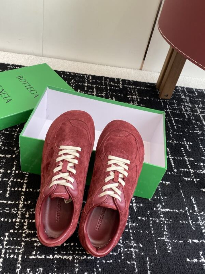 B0tte*a vene*ta orbit sneakers