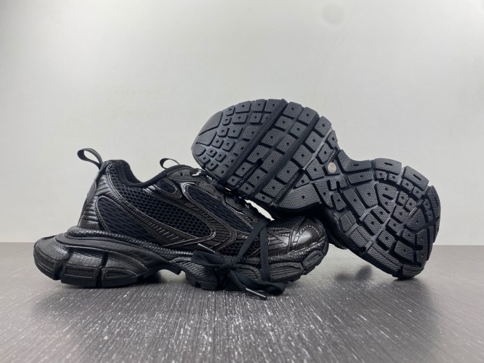 blc* 3xl sneaker