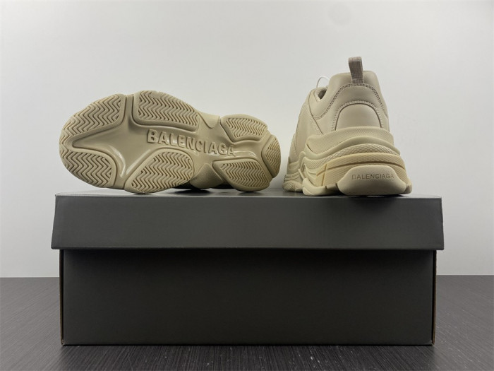 blc* triple s trainer