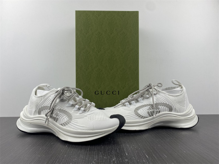 G*u*i1 run sneaker