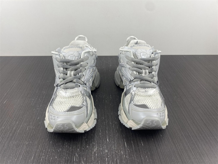 blcg runner sneaker