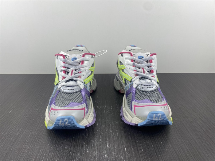 blcg runner sneaker