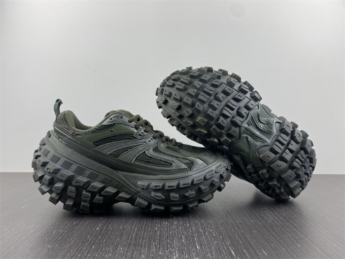 blc* defender sneaker