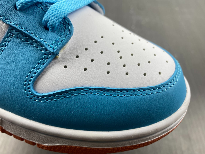 kyrie irving x nike dunk low gs dn4179-400