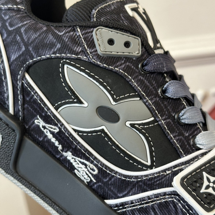 LOU1VTON SNEAKER