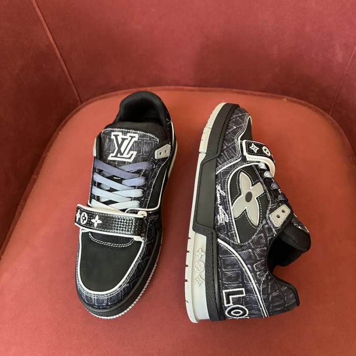 LOU1VTON SNEAKER