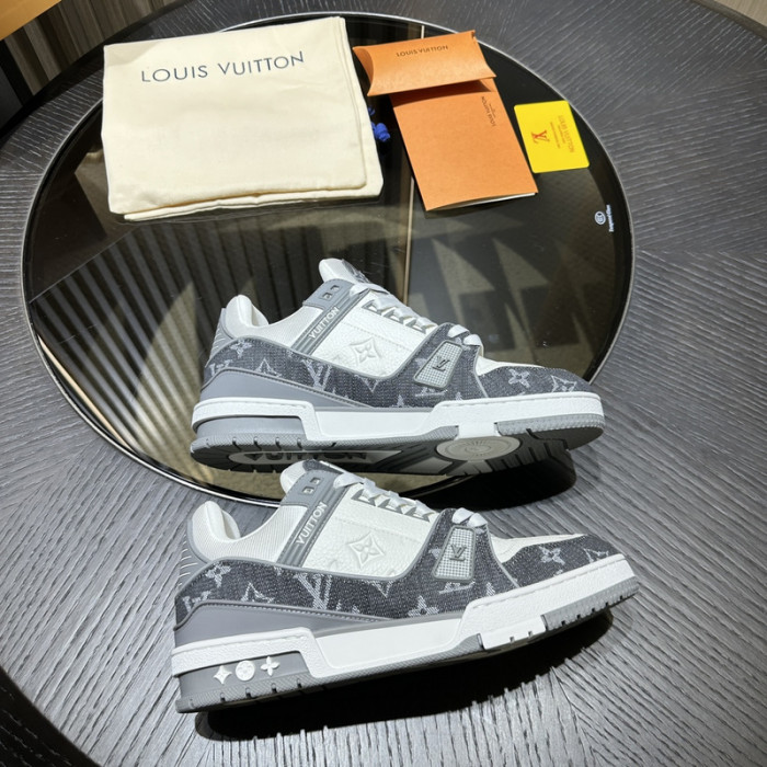 LOU1VTON SNEAKER