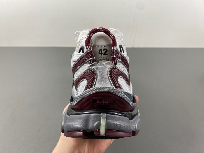 blcg runner sneaker