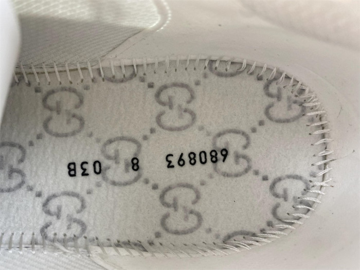 G*u*i1 run sneaker