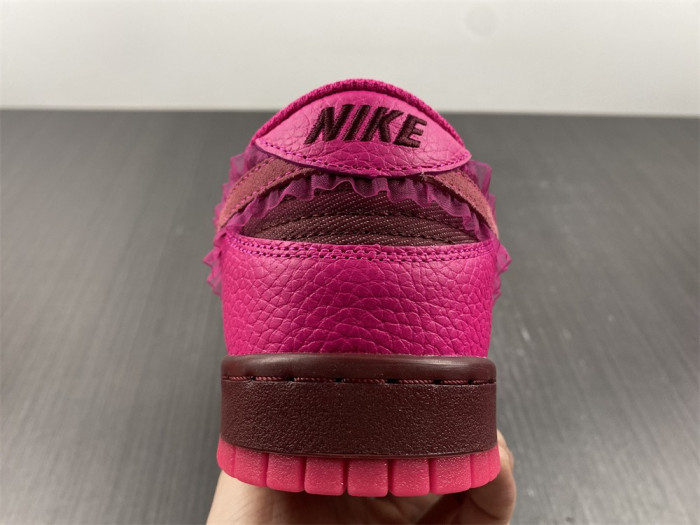 nike dunk low valentine