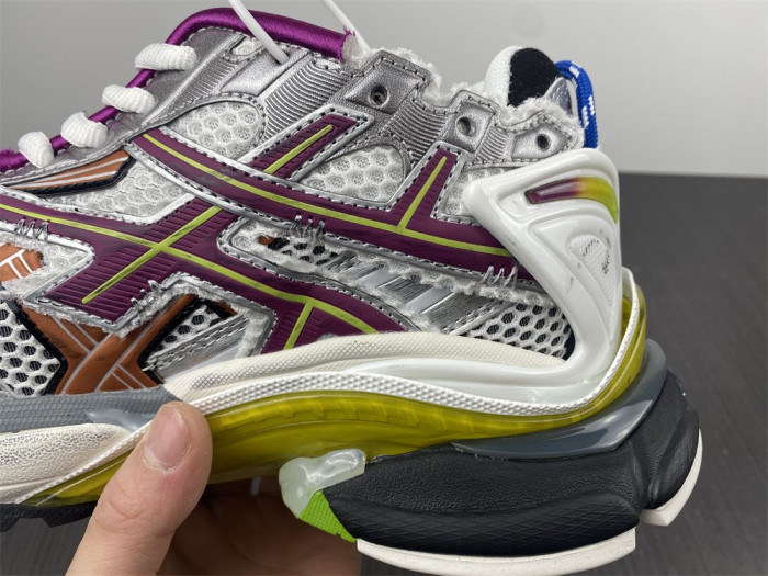 blcg runner sneaker