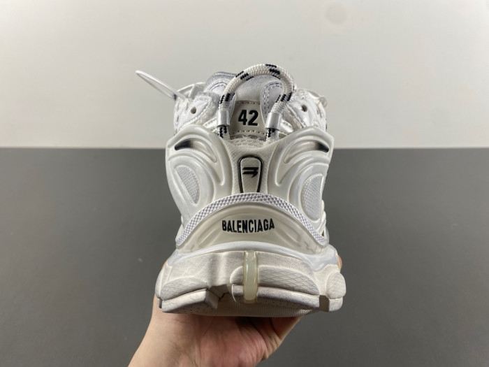 blcg runner sneaker