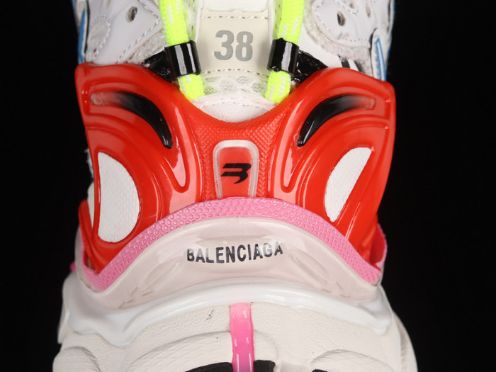 blcg runner sneaker