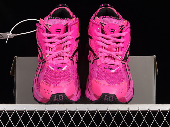blcg runner sneaker