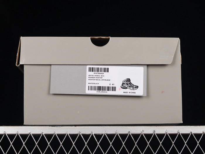 blcg runner sneaker