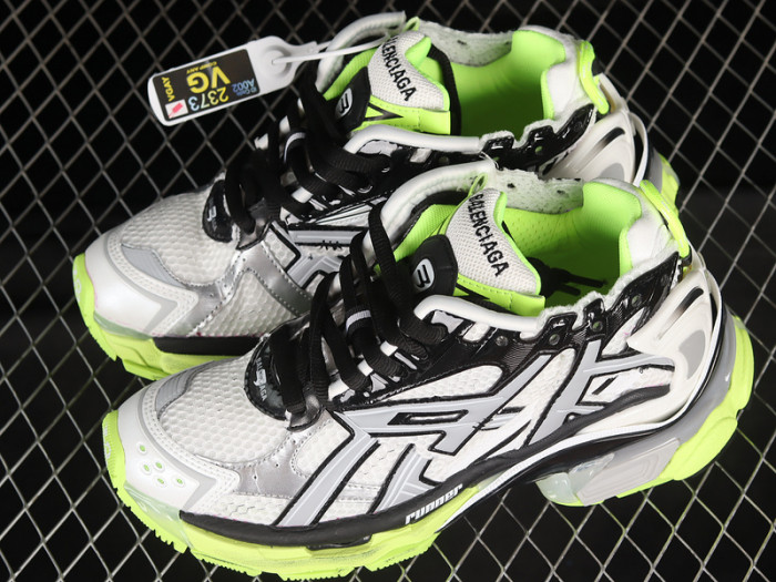 blcg runner sneaker