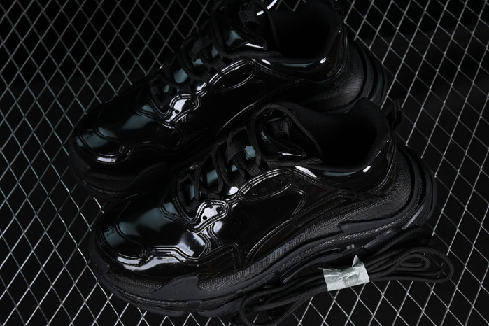 blc* triple s trainer