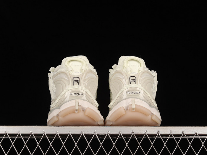 blcg runner sneaker