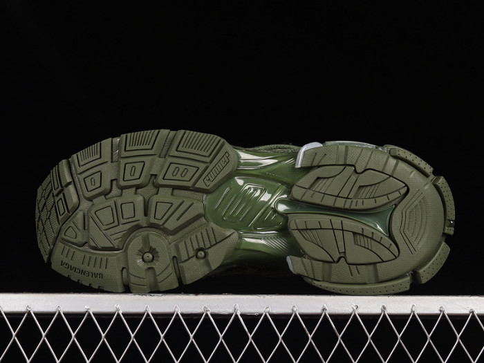 blcg runner sneaker