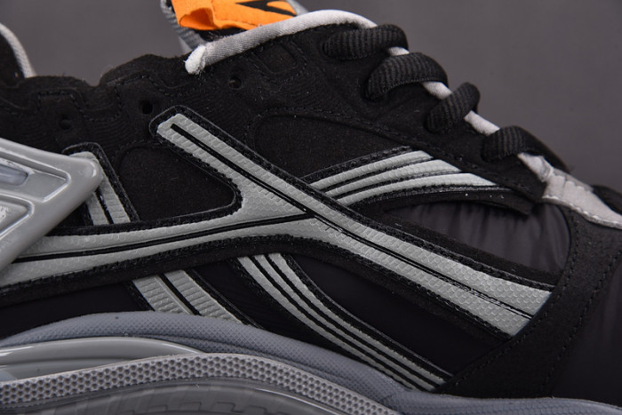 blcg runner sneaker