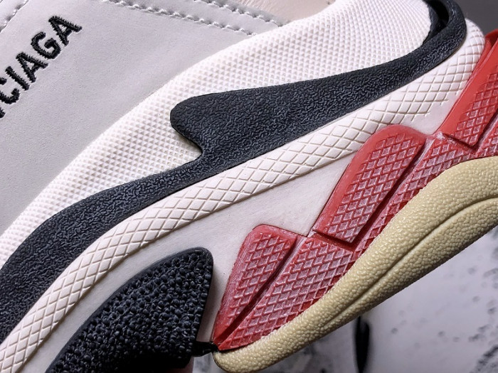 blc* triple s trainer