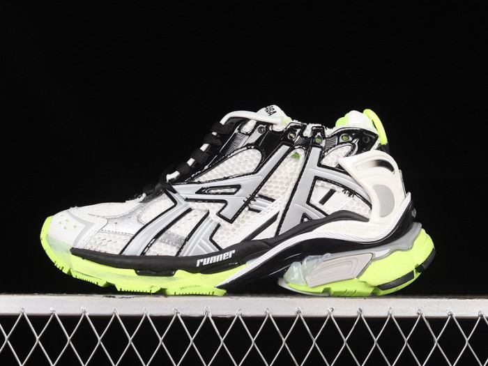 blcg runner sneaker