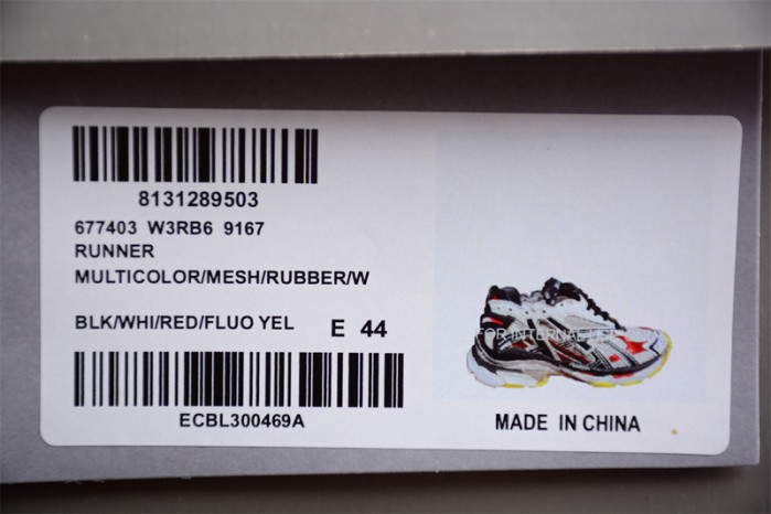 blcg runner sneaker
