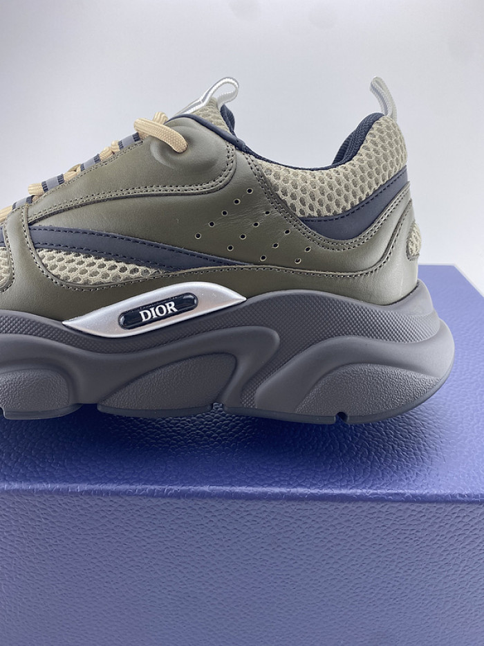 d1or b22 sneaker