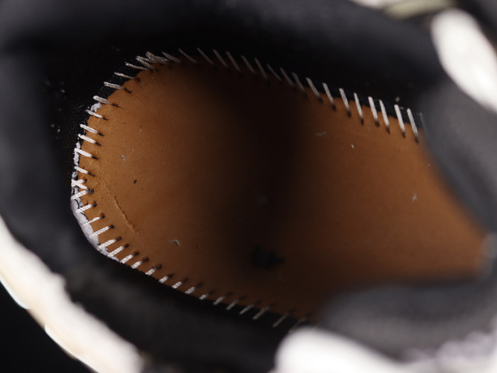 blcg runner sneaker