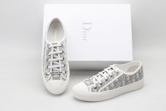 d1or b23 sneaker