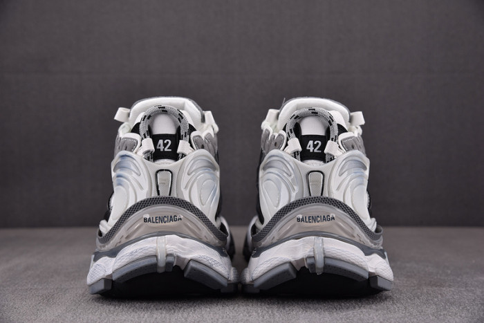 blcg runner sneaker