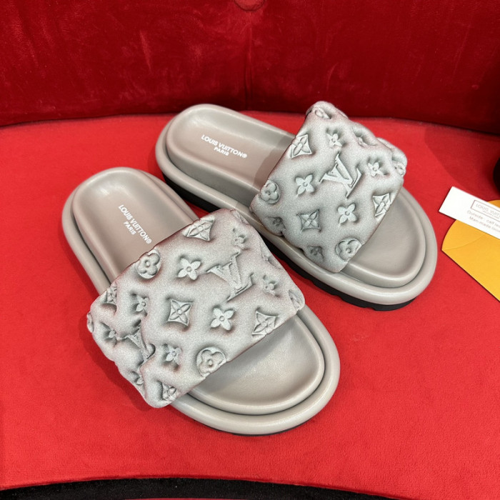 LOU1_TON POOL PILLOW COMFORT MULE (EU35-EU40)