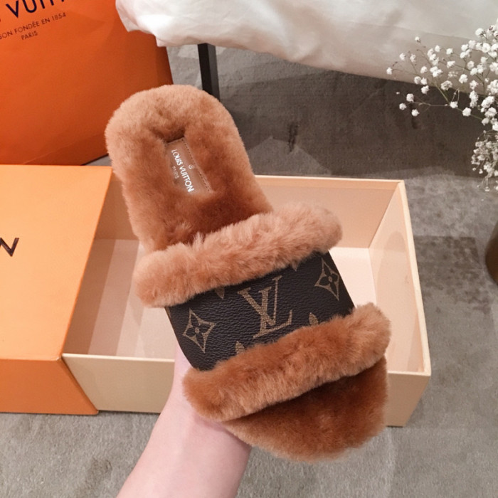 lou1_ton flat mule