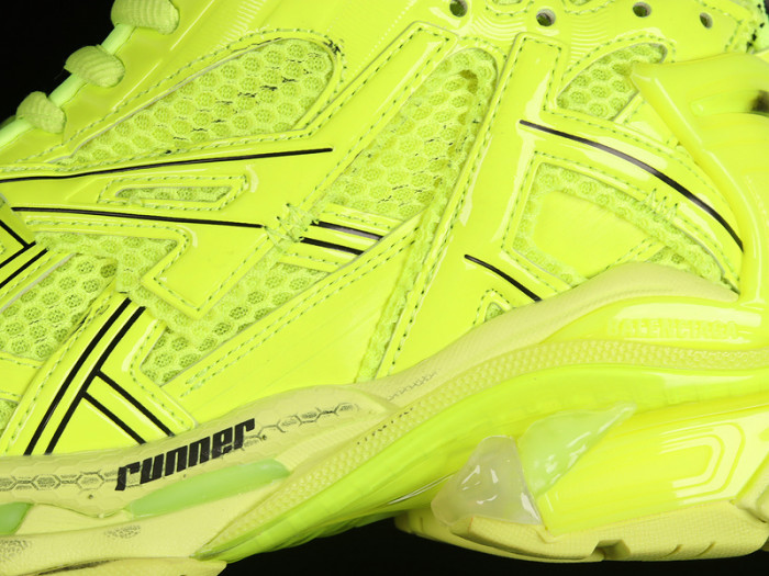 blcg runner sneaker
