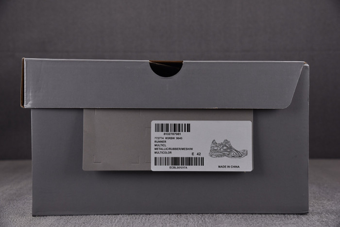 blcg runner sneaker