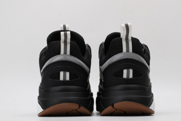 d1or b22 sneaker