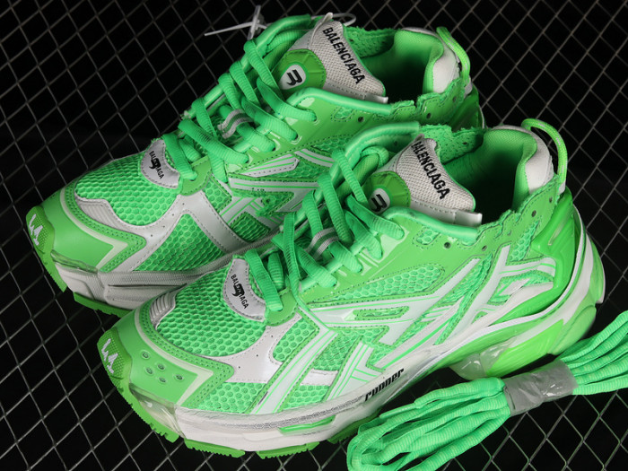 blcg runner sneaker