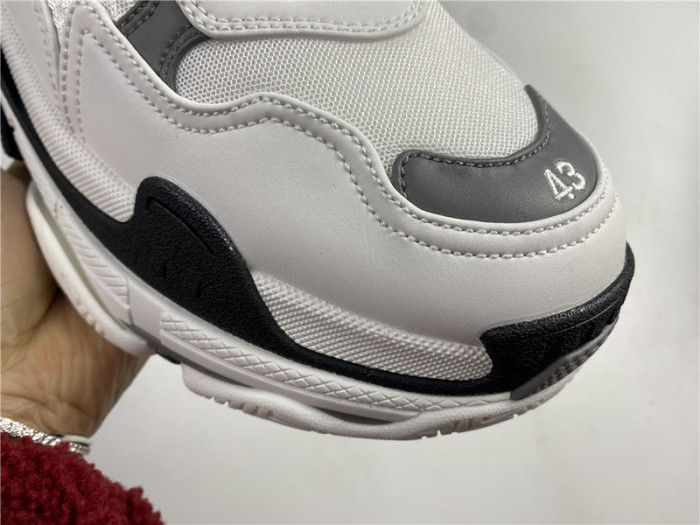 blc* triple s trainer