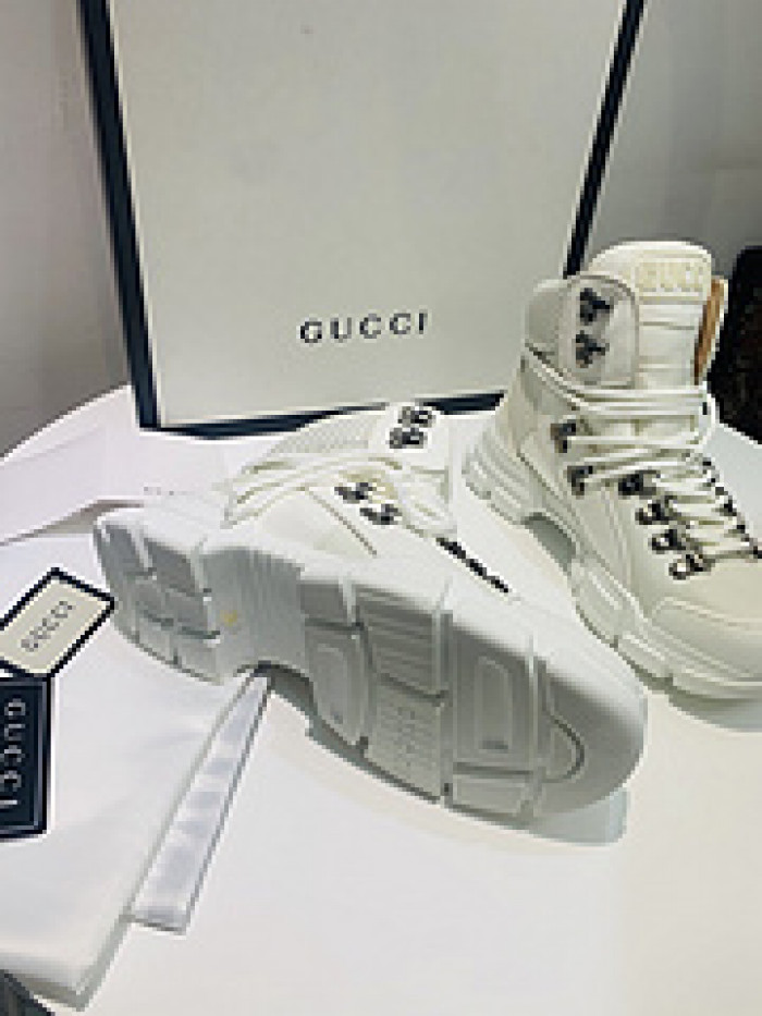 G*u*i1 journey flashtrek jewel crystal low boot